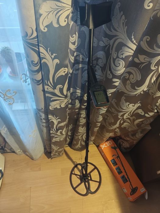 Продам  металошукач Quest X10 Pro. Шахраям не писати, НЕ ВЕДУСЬ