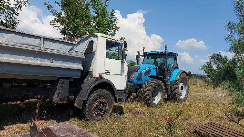 Стоянка під охороною та камерами.