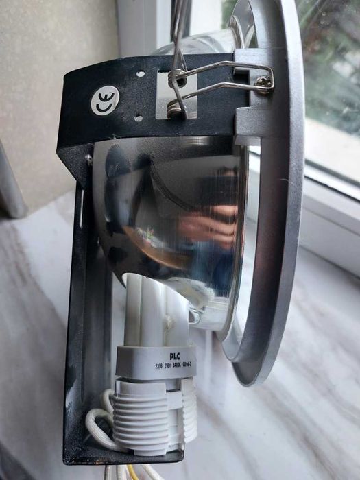 Светильник встраиваемый,круглый,металлический