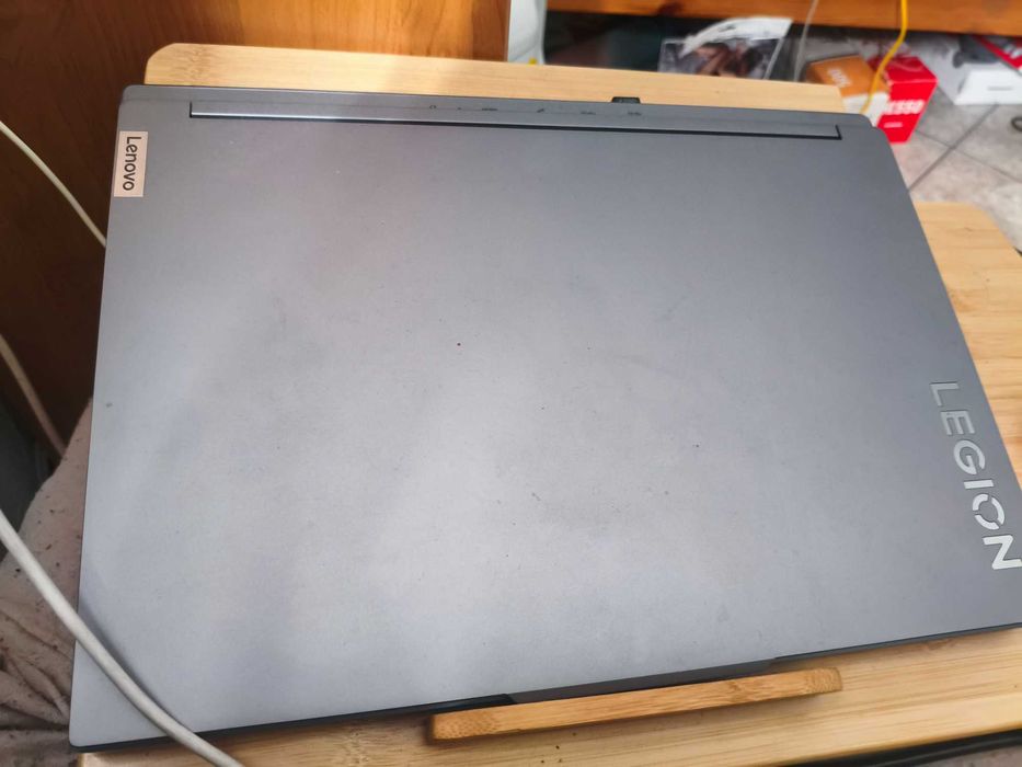 LENOVO Legion Slim 5 16AHP9 16" IPS 240Hz R7-8845HS laptop 32GB RAM 1TB SSD GeForce RTX4070 DLSS 3, AI functions