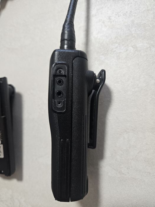 Радіостанція ICOM IC-F21