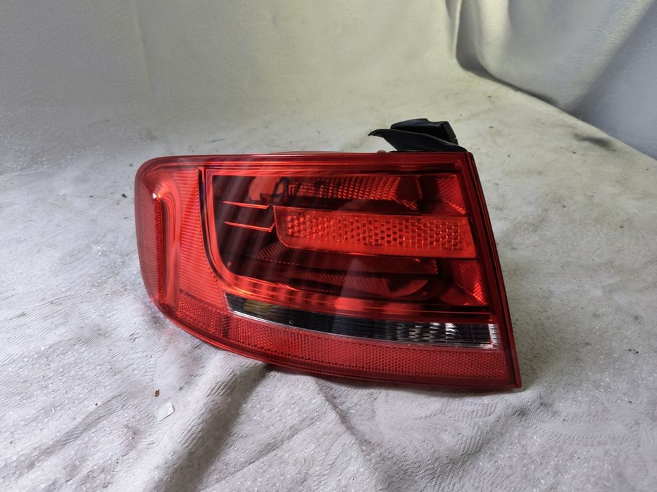 Lampa tylna lewa lewy tył Audi A4 B8 Sedan Europa sprawna