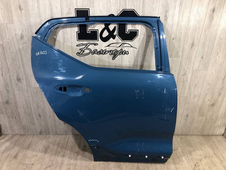 Дверь правая задняя Volvo XC40 / XC 40 / 2017 - 2024 г. //