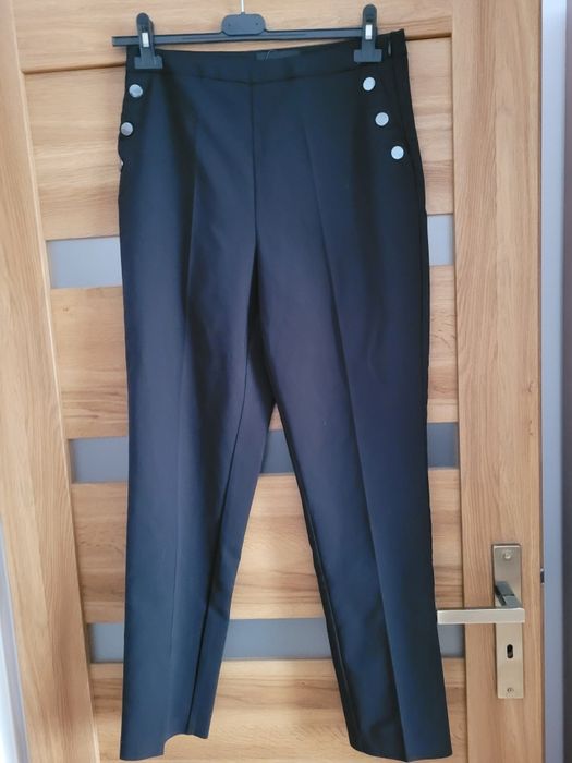 Eleganckie spodnie mohito