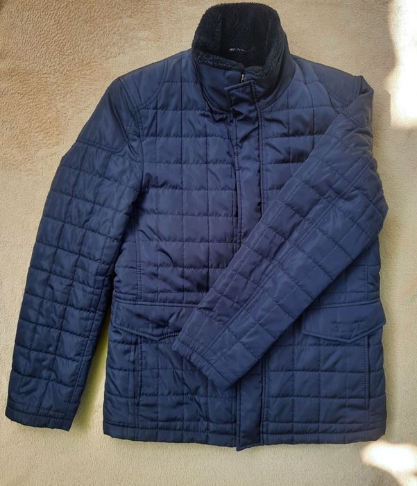 Коротка зимова куртка