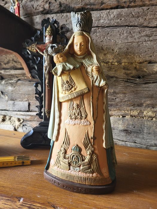 Maryja Królowa Matka Boża ze Steps