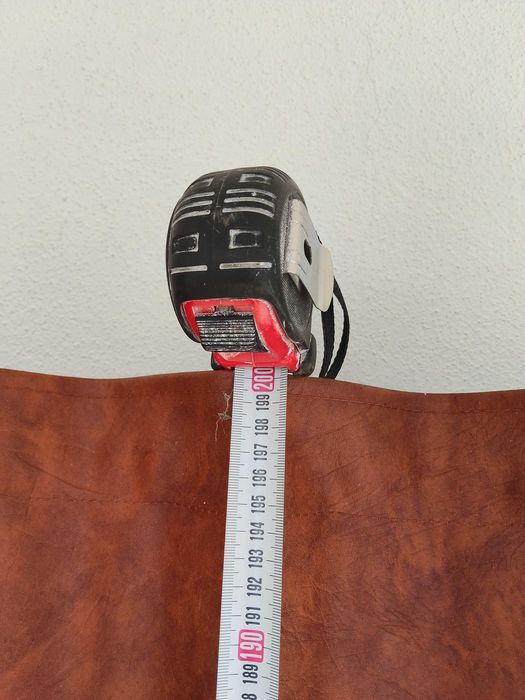 Porta de dobra bonita em couro sintético.