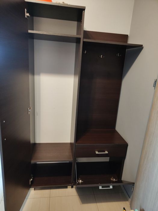 Szafa do przedpokoju