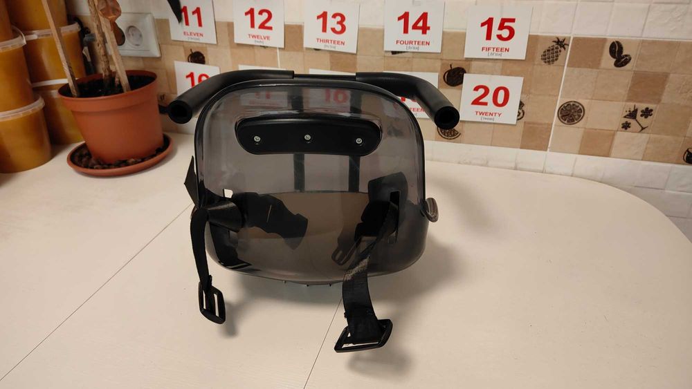 Б/в дитяче м'яке велосипедне крісло з паском та дугою безпеки