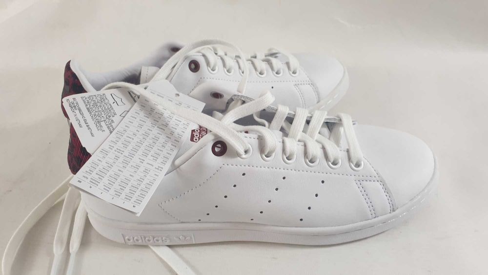 Buty sportowe adidas stan smith   EE4896 r. 39 1/3