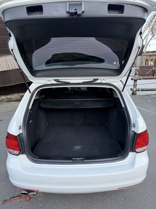 Volkswagen Golf 2010 рік