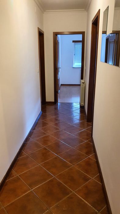 Alugo apartamento t2+1