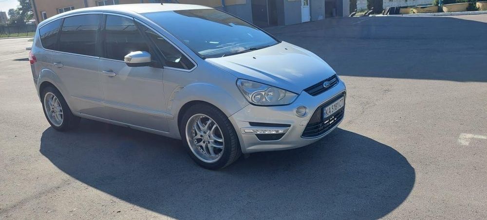 Продаётся Ford s-max