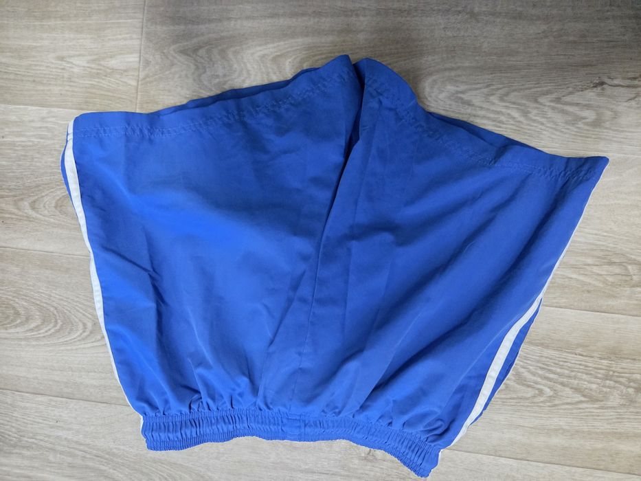 Шорти  Adidas р.М