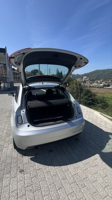 Audi A1 1.6 TDI 105cv | 2010 | 146.064 km