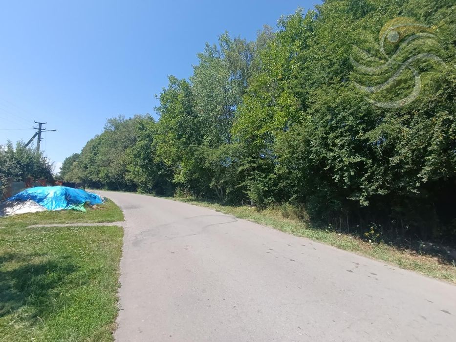 Ділянка в с.Чукалівка 16 сот з недобудовою