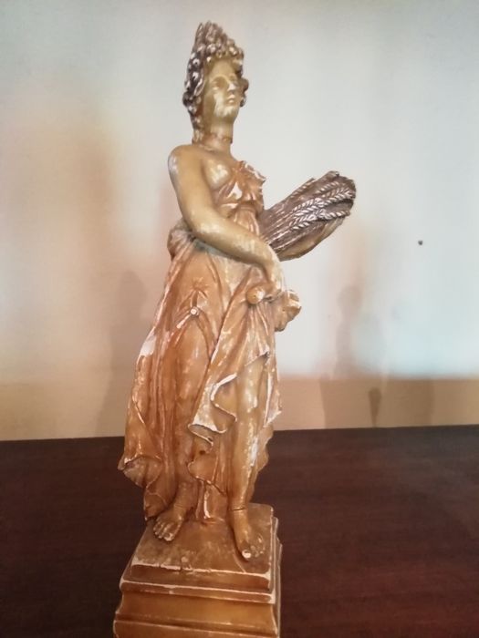 Ancient Greek-themed figurines427807202828636161