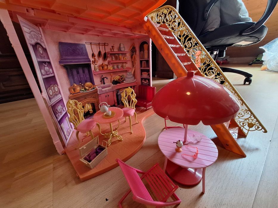 Castelo Barbie Três Mosqueteiras– com todos os acessórios!