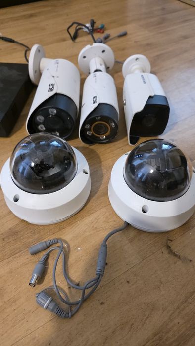 Zestaw monitoringu analogowego 5x kamera