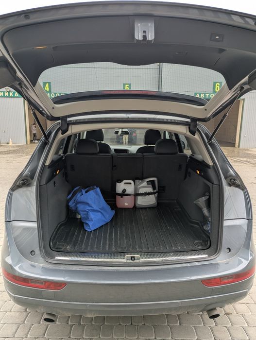 Продаю Audi Q5 2012 2.0 бензин