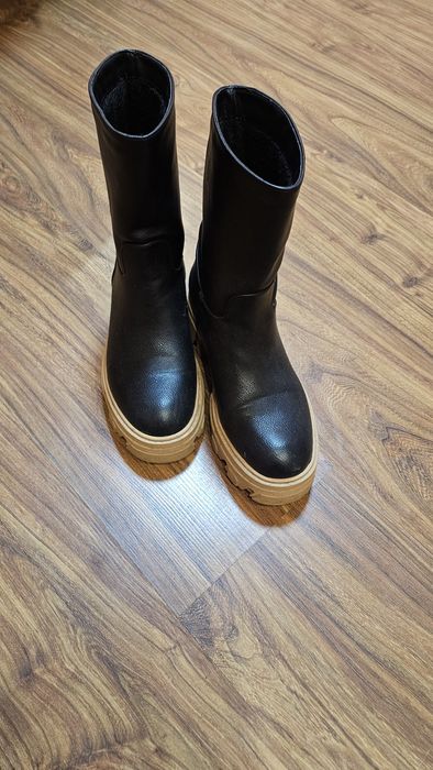 Чоботи,черевики, челсі