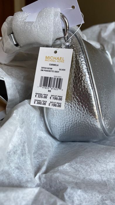 Bolsa pequena totalmente nova Michael Kors.