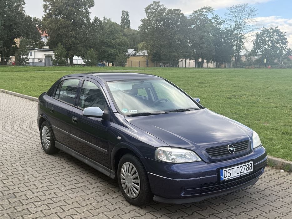 Opel Astra 2001 r 1.6 benzyna