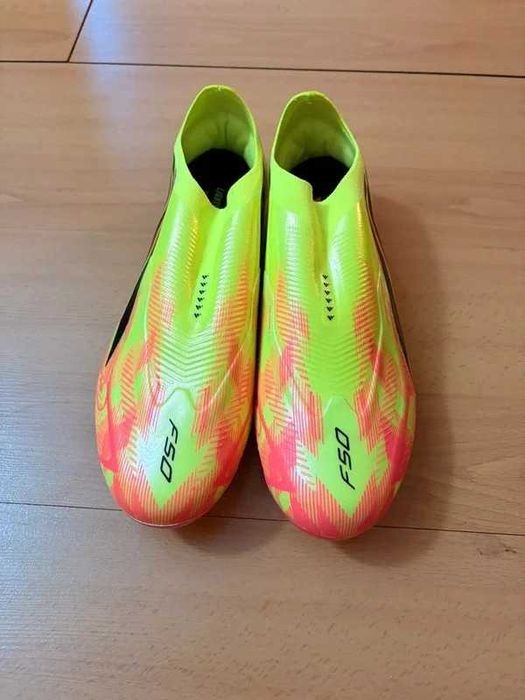 Chuteiras novas Adidas F50 Hyperfast Elite MG número 40
