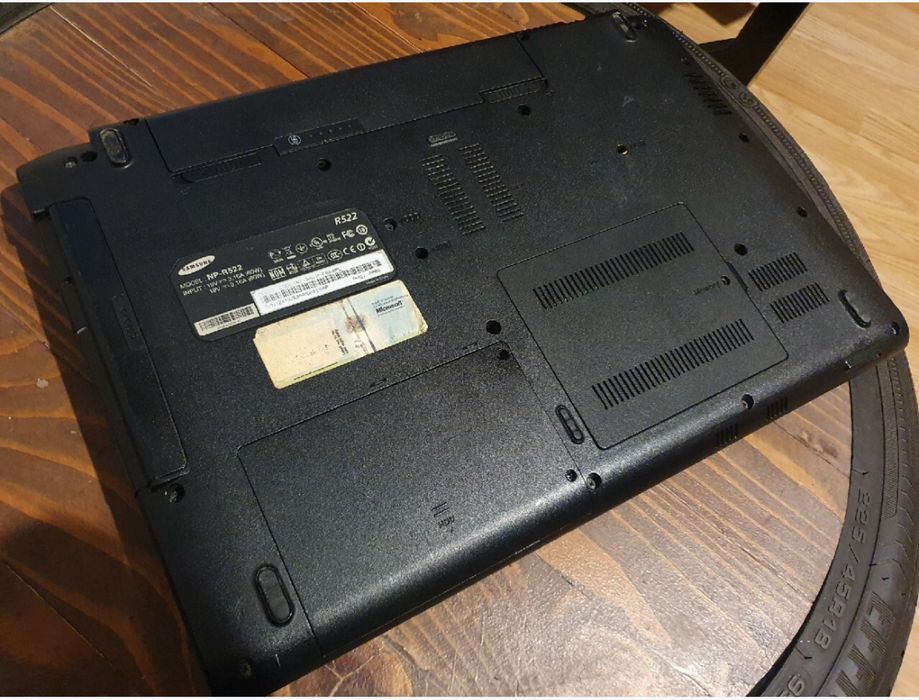 Laptop Samsung R522