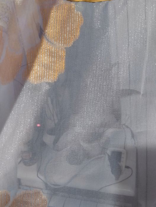 На кухню нова гарна гардіна .