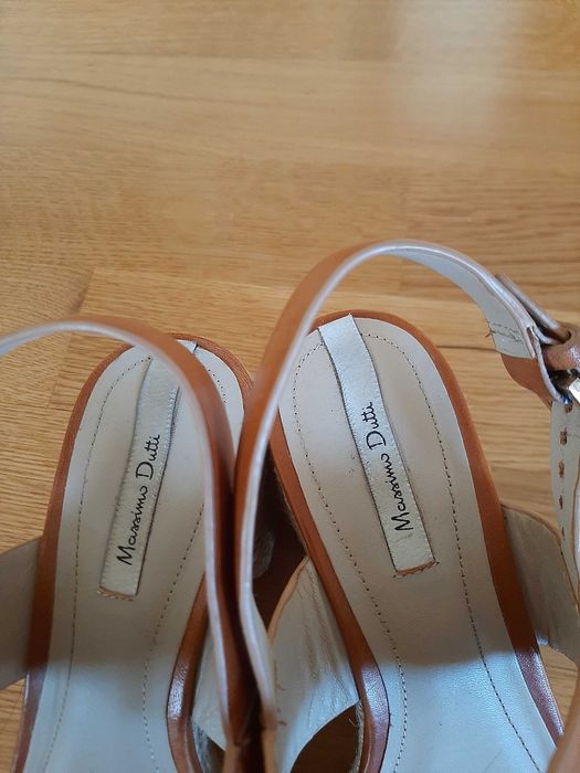 Sándalias em pele de cunha Massimo Dutti tamanho 38