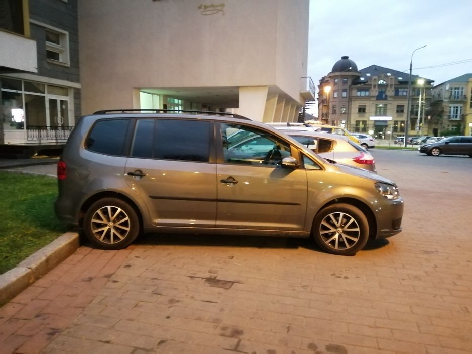 Volkswagen touran 2011