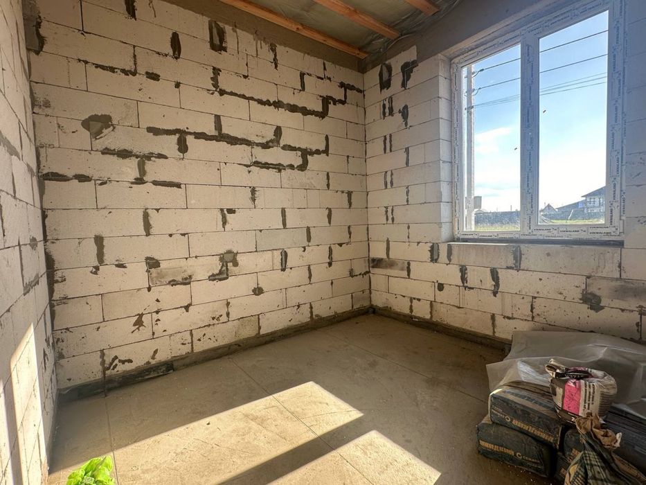 Продам окремий будинок 105 м.кв., 7,5 соток  - 75000 $