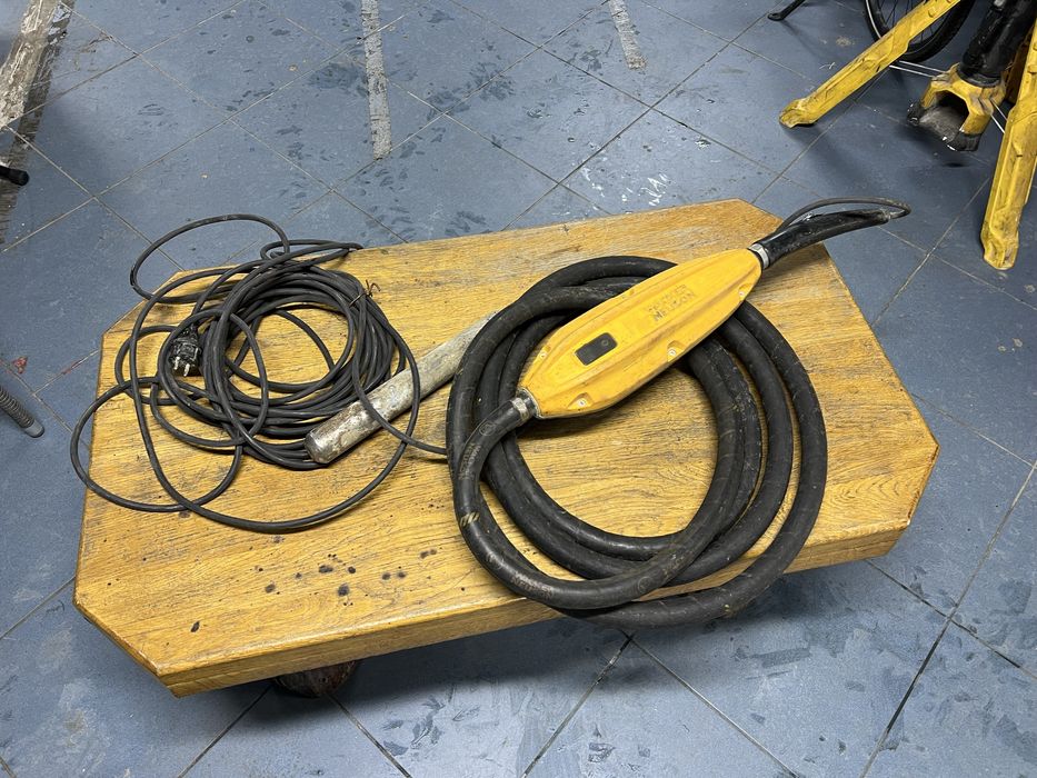 Вибратор  для бетона  WACKER NEUSON IEC 45/230/5