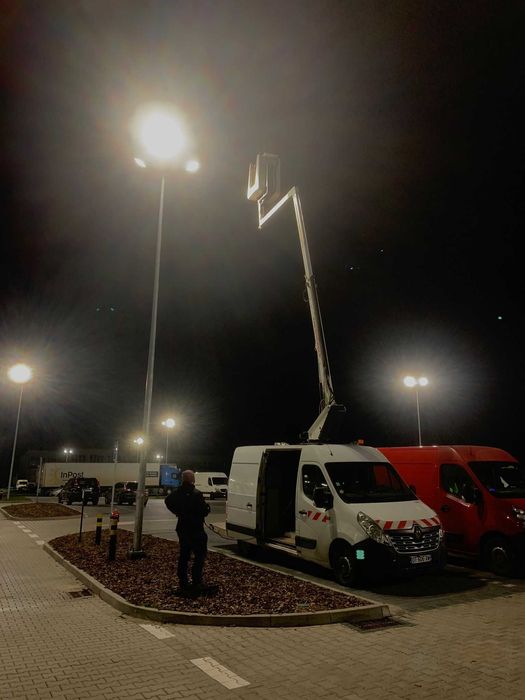 Podnośnik Koszowy Zwyżka Wynajem mycie elewacji wycinka drzew Montaż