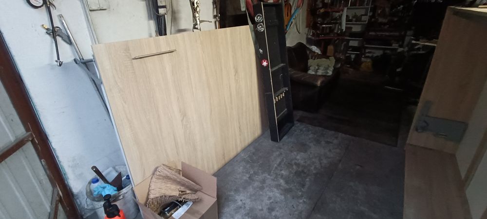 Półkotapczan, łóżko podnoszone, sypialnia chowana 242/142/42cm.