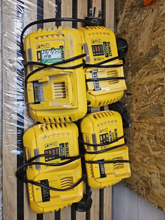 Ladowarka dewalt DCB118 szybka flexvolt 54v 18v