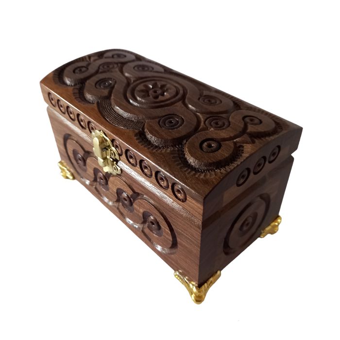 Шкатулка різьблена дерев'яна