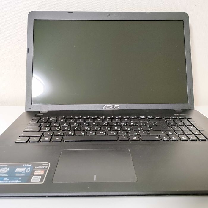 Великий ноутбук ASUS X751N (Під ремонт)