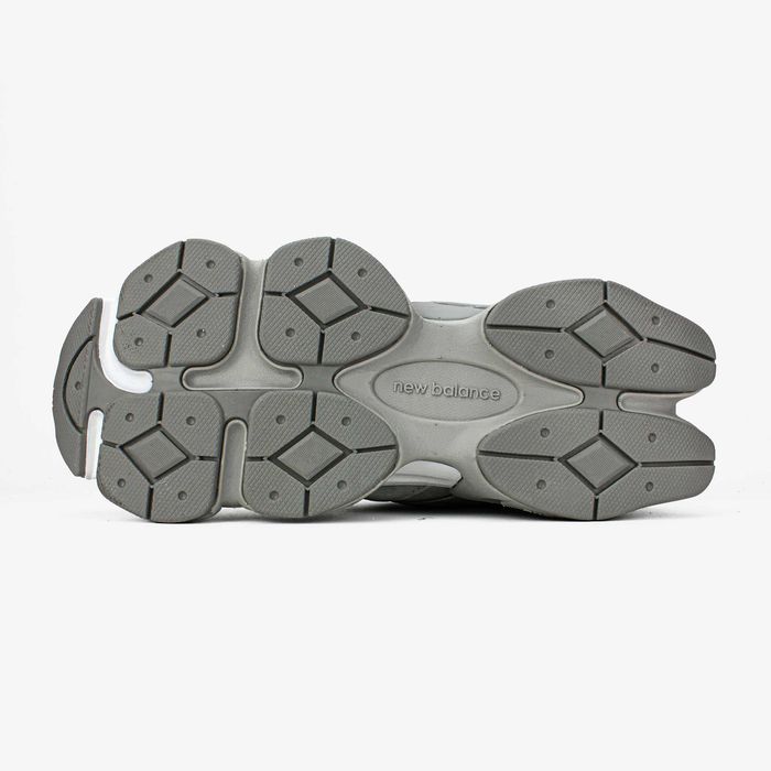 Чоловічі кросівки New Balance 9060 "Silver Metallic Grey" 41-45