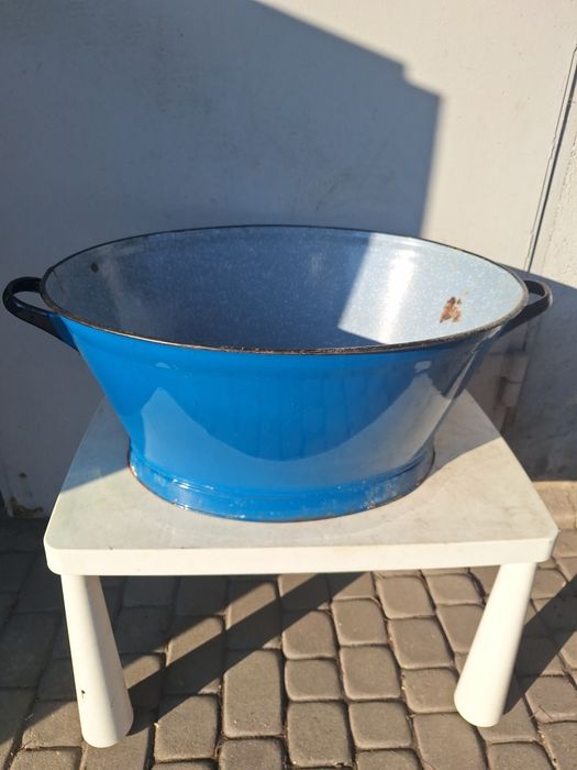 Stara wanienka emaliowana