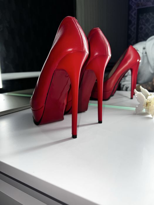 Туфли кожаные в идеальном состоянии