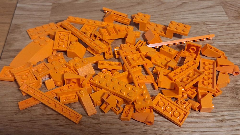 LEGO orange 100 elementów - service pack cena za komplet. (E).