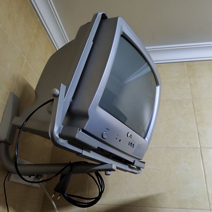 TV mais suporte em conjunto