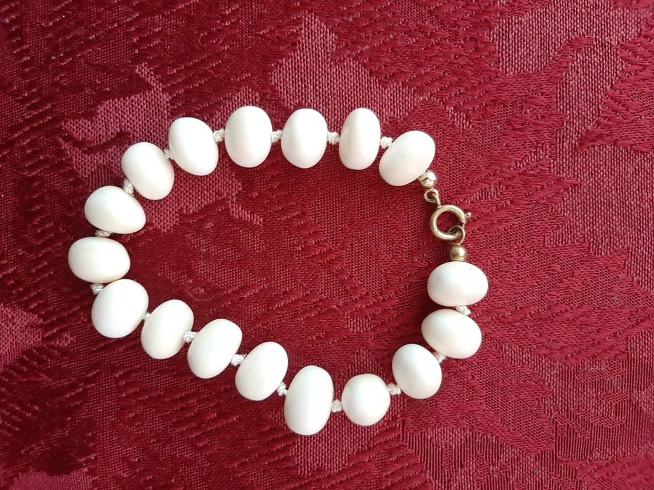 Браслет из Натурольной Сл. Кости