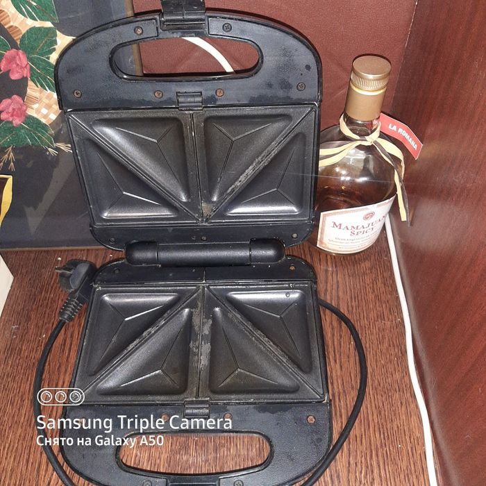 Бутербродница, гриль, вафельница