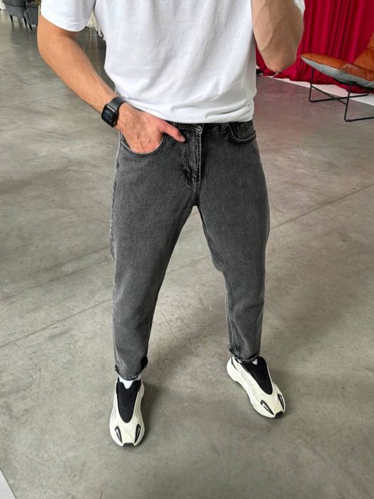 Чоловічі джинси мом