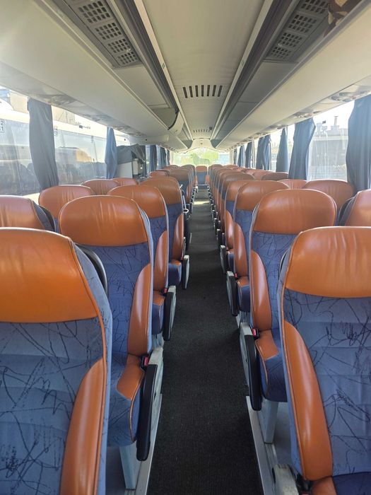 MAN R03 Lions Coach