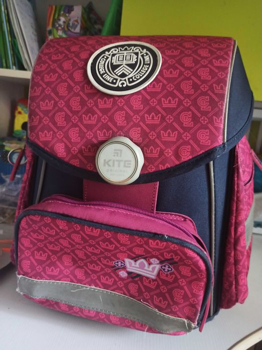Продам школьный рюкзак для девочки
