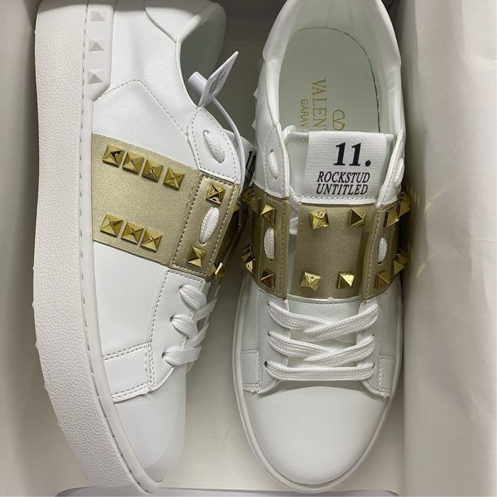 Кеди Valentino White/ Кросівки шкіряні зі стразами Валентино/ Garavani